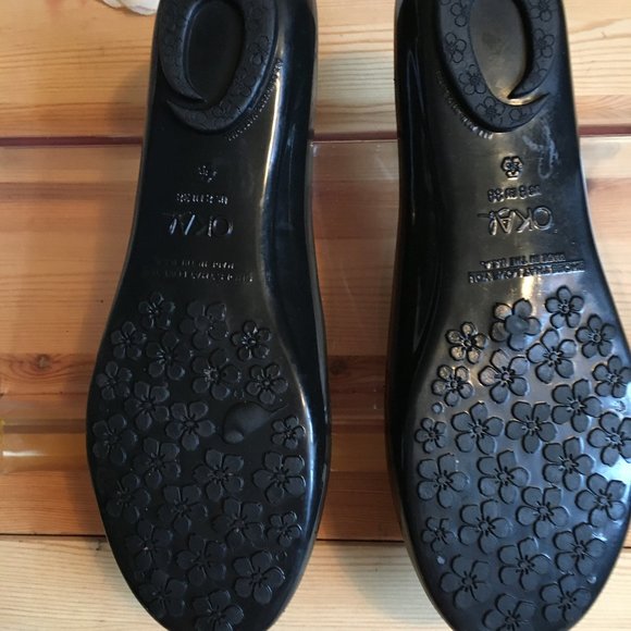 OKA B Black Shiny Patent Rubber Ballet Flats - Picture 6 of 9